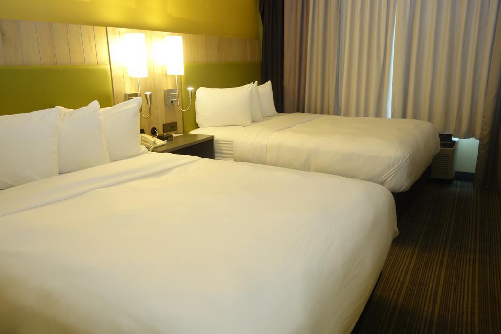 Country Inn & Suites By Radisson, Burlington Elon , Nc Luaran gambar