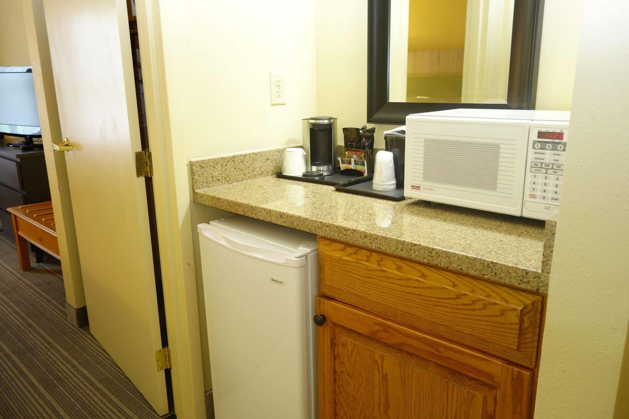 Country Inn & Suites By Radisson, Burlington Elon , Nc Luaran gambar
